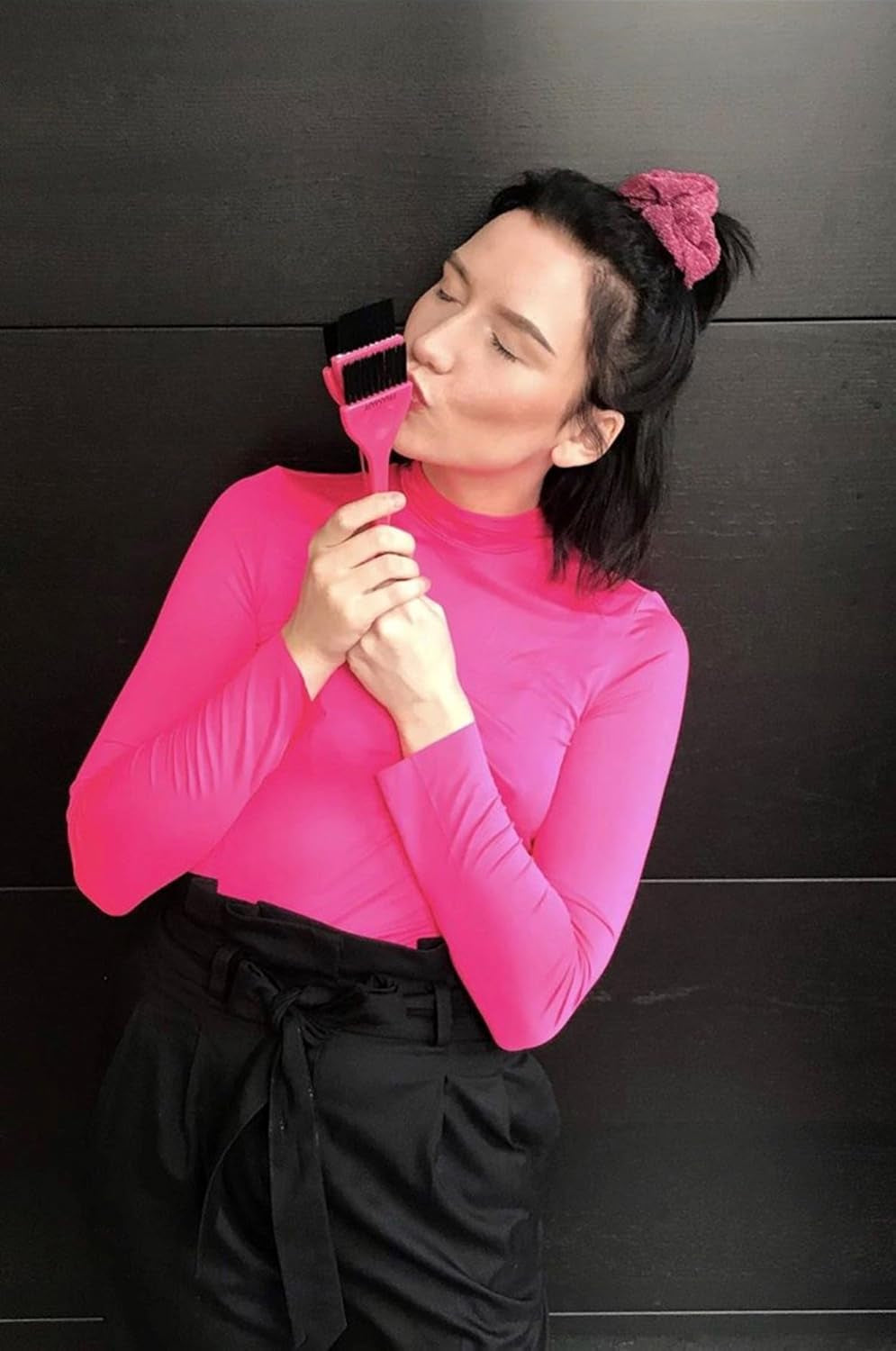Pink Hair Color Brush - Hair Coloring Brush for Hair Dye, Hair Dye Brush to Apply Hair Color, Color Brushes for Hair Salon, Brush for Dyeing Hair, Colour Brush for Hair Coloring, Dye Tools